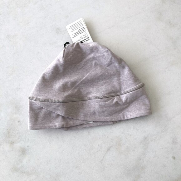 New! NWT Lululemon Cross Chill Run Beanie hat / toque (pink / purple) reflective - Picture 2 of 5